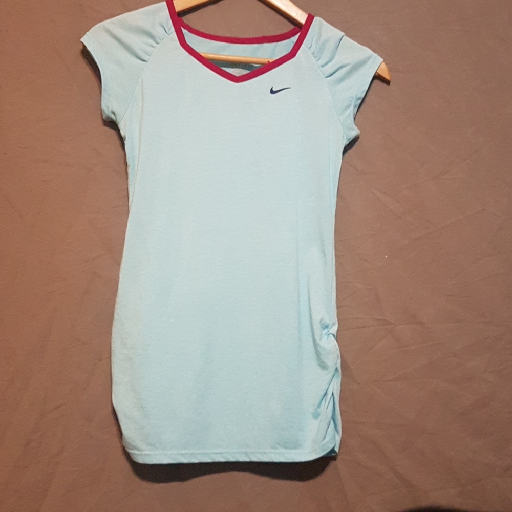 Nike dri fit blue contrast collar tshirt women's medium